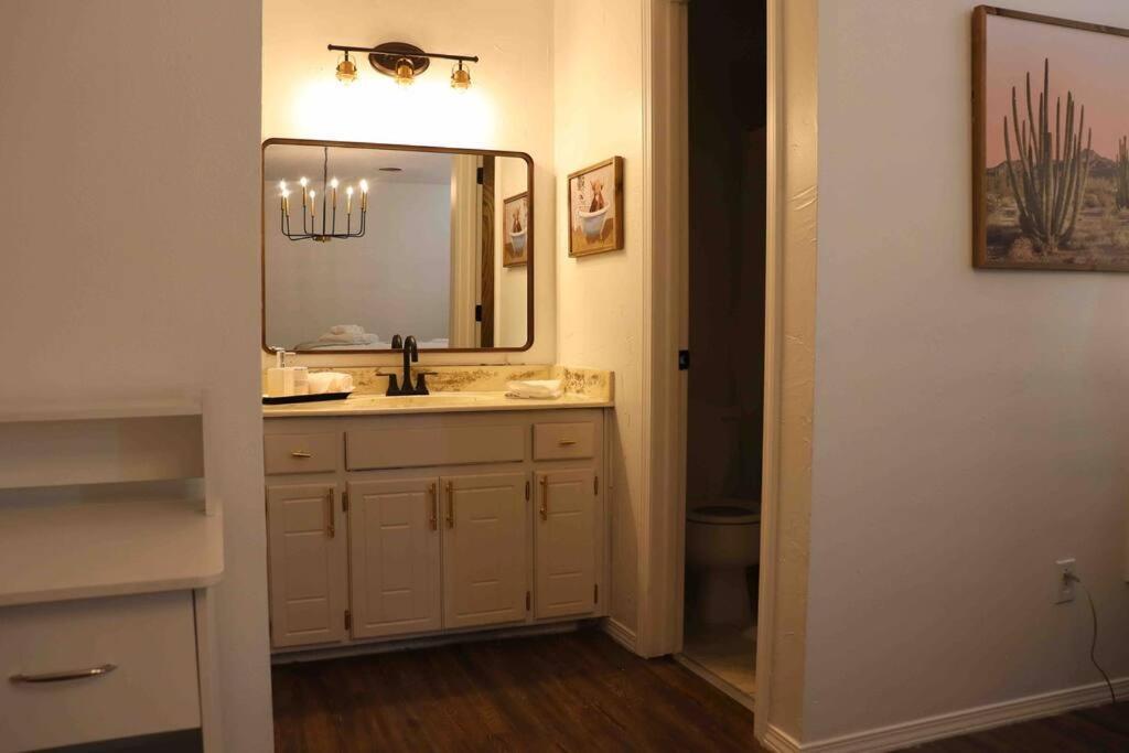 Villa By Hwy, 3/2 , Sleeps Large Group Palo Duro Fun Amarillo Exterior foto